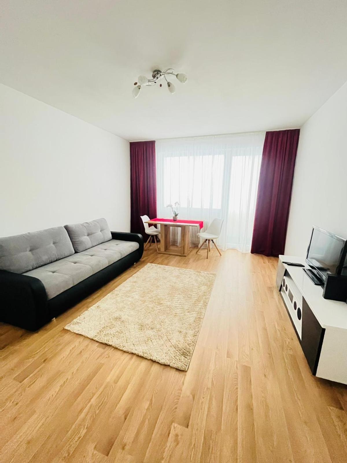Magnifique Appartment Linz Exterior foto